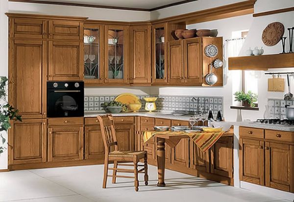 Oak Kitchen Cabinetry
